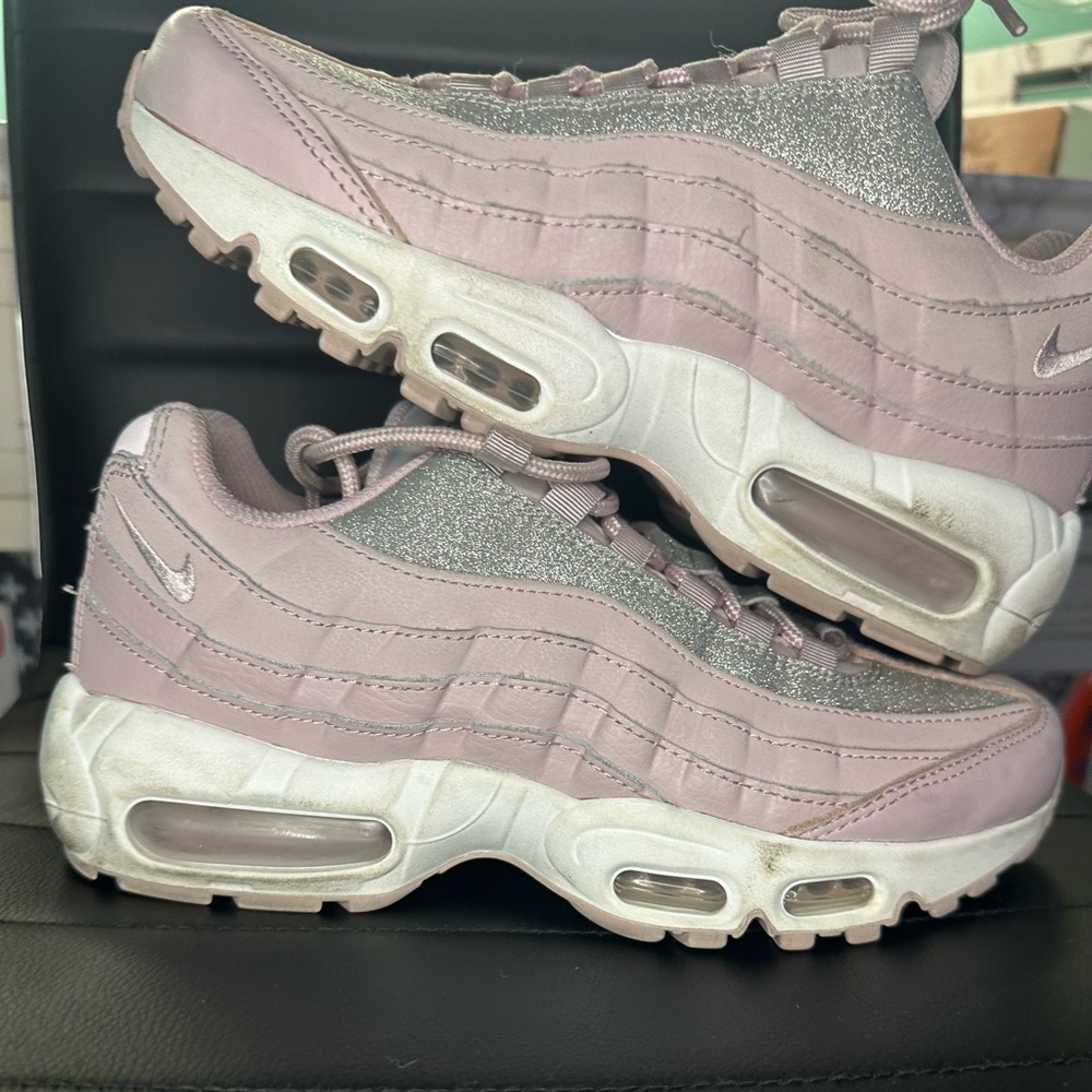 Nike Air Max 95 SE ‘Particle Rose’